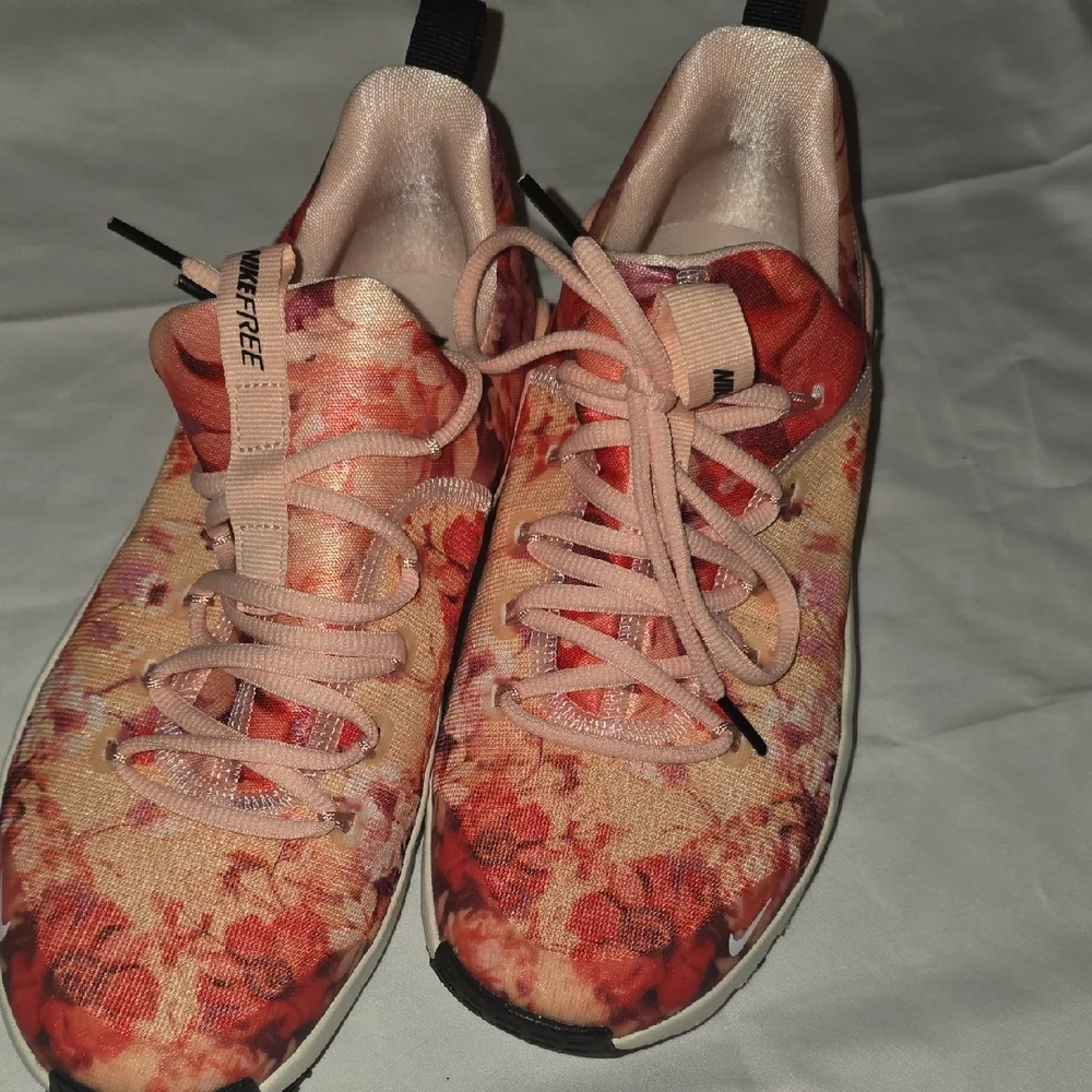 Nike Women's Floral Sneakers Metcon 6 AMP Womens 8.5 - Picture 2 of 12